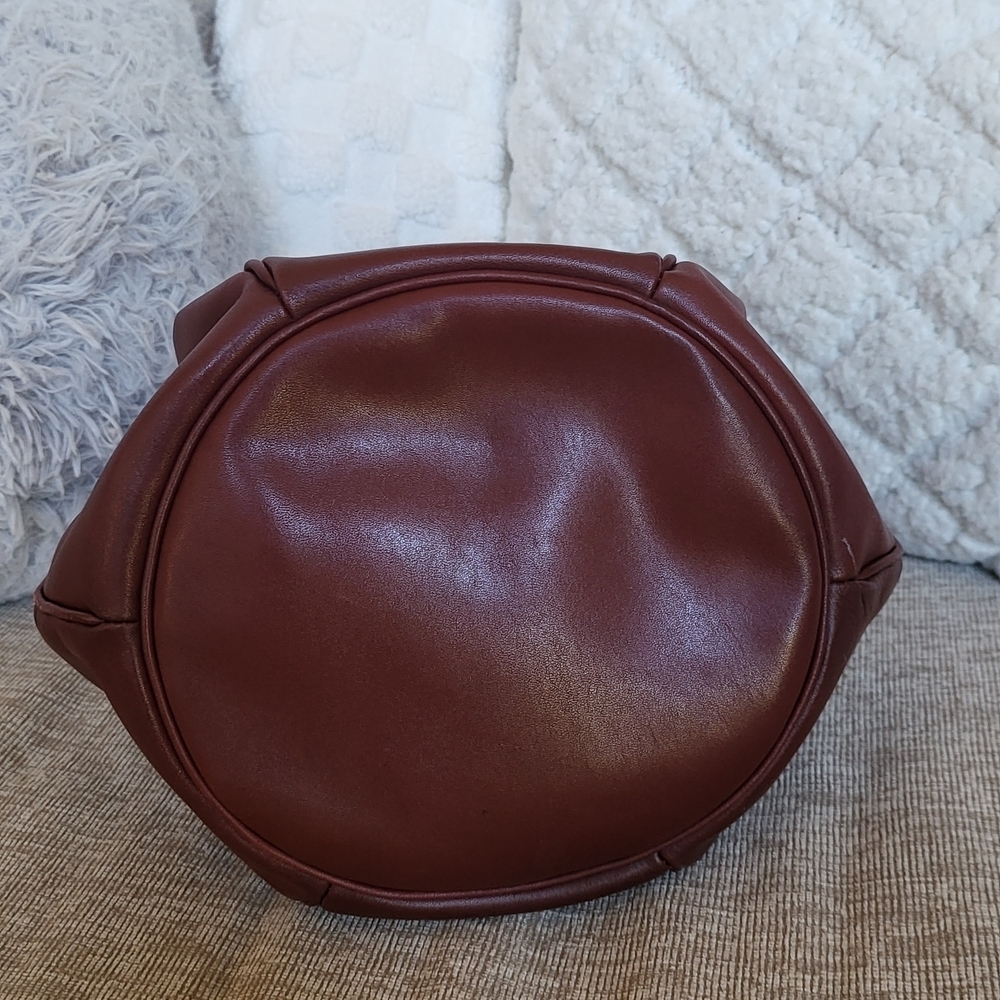 Cartier Must Line Drawstring Shoulder Bag Bordeaux Leather ...Authentic.. - Picture 6 of 14